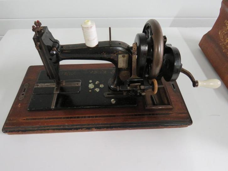 Handnaaimachine, Antiek en Kunst, Antiek | Naaimachines, Ophalen