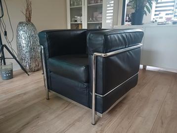 Replica Le Corbusier bankstel beschikbaar voor biedingen