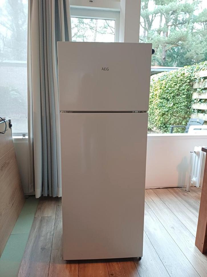 Nette AEG Koelkast met Vriesvak, Witgoed en Apparatuur, Koelkasten en IJskasten, Gebruikt, Met vriesvak, 150 tot 200 liter, 140 tot 160 cm