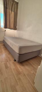 Boxspring bed met schone matras, Huis en Inrichting, Slaapkamer | Boxsprings, Gebruikt, 90 cm, Eenpersoons, Ophalen of Verzenden