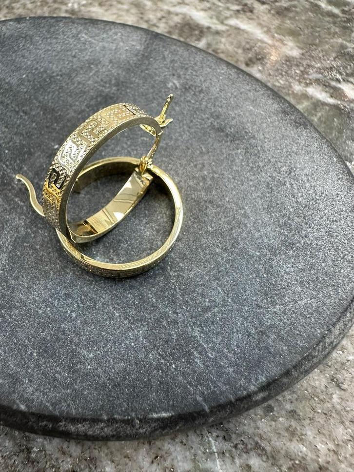 Prachtige 14k gouden Versace oorbellen, Sieraden, Tassen en Uiterlijk, Oorbellen, Nieuw, Goud, Ophalen of Verzenden