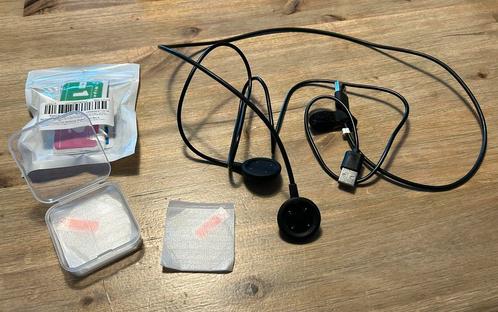 Polar vantage v2 oplaad snoertjes en screen protectie, Sieraden, Tassen en Uiterlijk, Sporthorloges, Zo goed als nieuw, Android