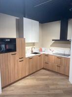 showroomkeuken met 4 cm keramieken werkblad, Huis en Inrichting, Keuken | Complete keukens, Ophalen, Nieuw, Graniet of Steen, Hoekkeuken