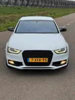 Audi A4 limousine Sport 270PK White Beauty Bom Vol !, Auto's, Audi, Zwart, 4 cilinders, Wit, Origineel Nederlands