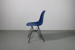 16 Vitra Eames DSR dining chairs donker blauw, Nieuw, Vijf, Zes of meer stoelen, Blauw, Metaal