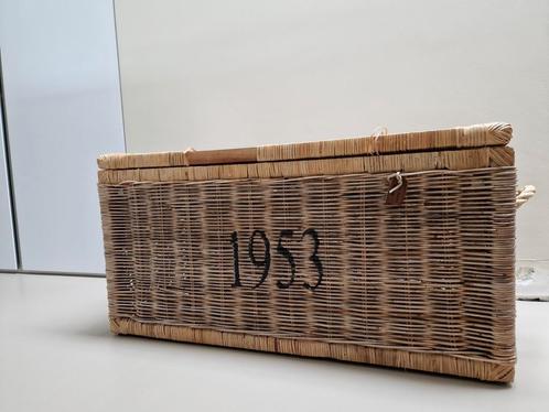 Riviera Maison Mand / Trunk 90x 40 x 46, Huis en Inrichting, Woonaccessoires | Schalen en Manden, Gebruikt, Rond, Riet, Ophalen
