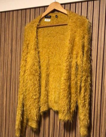 So Soire oker geel nieuw fluffy harig vest XXL oto 65cm beschikbaar voor biedingen
