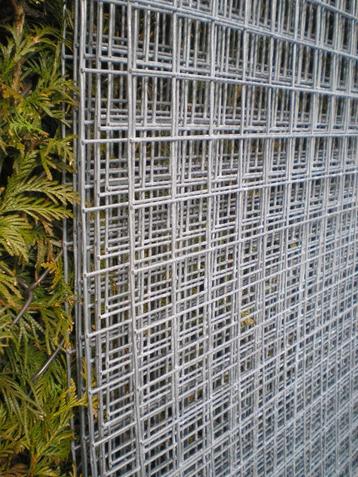 IJZEREN betonmat,tuingaas,50x50x3 : verzinkt 2.20 x 1.20m beschikbaar voor biedingen