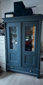 Kast gratis op te halen, Antiek en Kunst, Antiek | Meubels | Kasten, Ophalen