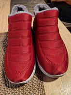 Te koop nieuwe sportieve dames schoenen geheel gevoerd, Ophalen, Nieuw, Sneakers of Gympen