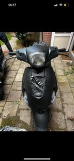 Piaggio fly, Fietsen en Brommers, Scooters | Piaggio, Gebruikt, Ophalen of Verzenden, Fly, Benzine