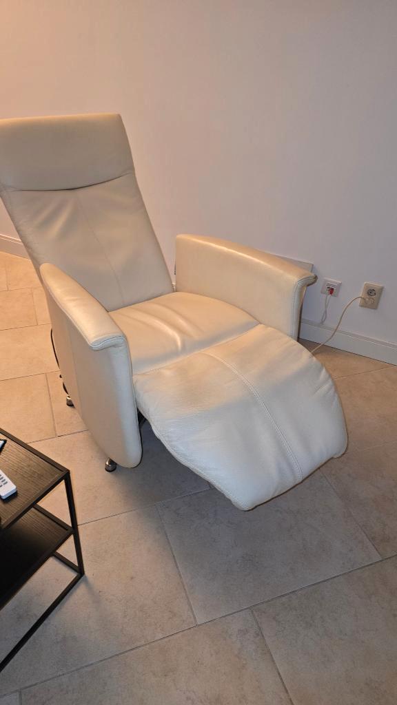 Relaxstoel Gratis, Huis en Inrichting, Fauteuils, Gebruikt, Leer, 50 tot 75 cm, Minder dan 75 cm, Ophalen