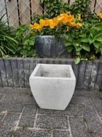 Mooie Gave Bloempot/Bloembak, Tuin en Terras, Ophalen, Vierkant, Tuin, Zo goed als nieuw