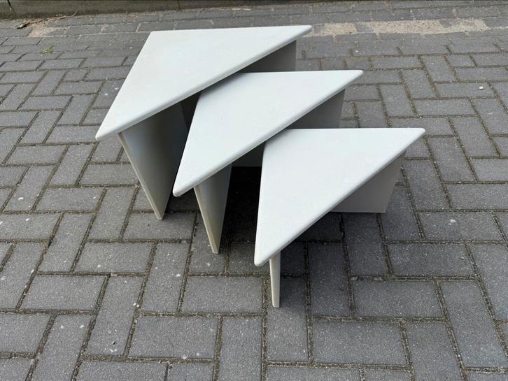 Mimiset modern, Huis en Inrichting, Tafels | Bijzettafels, Gebruikt, Overige vormen, Minder dan 45 cm, 55 tot 75 cm, Hout, Ophalen of Verzenden