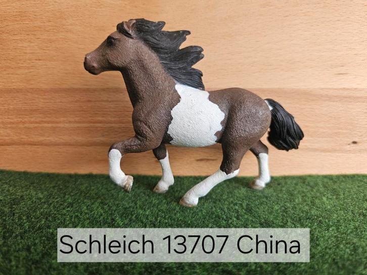 Schleich 13707 IJslander hengst uit 2012, Verzamelen, Dierenverzamelingen, Zo goed als nieuw, Beeldje of Figuurtje, Paard, Ophalen of Verzenden