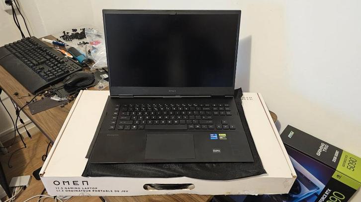 HP Omen 17 (RTX 4090 & Intel i9-13900HX), Computers en Software, Windows Laptops, Zo goed als nieuw, 17 inch of meer, SSD, 4 Ghz of meer