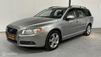 Volvo V70 3.2 Momentum ADAPTIEVE CRUISE CONTROL, Gebruikt, 1622 kg, Zilver of Grijs, 6 cilinders