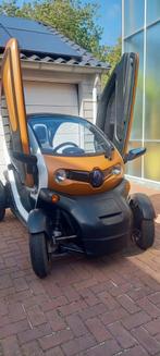 Renault Twizy bj 2013 zeer weinig km gereden, goed onderhoud, Auto's, Renault, Automaat, Overige carrosserieën, Wit, Elektrisch