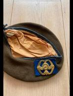 Baret aan en afvoertroepen  1979, Verzamelen, Militaria | Algemeen, Ophalen of Verzenden, Landmacht, Nederland, Helm of Baret