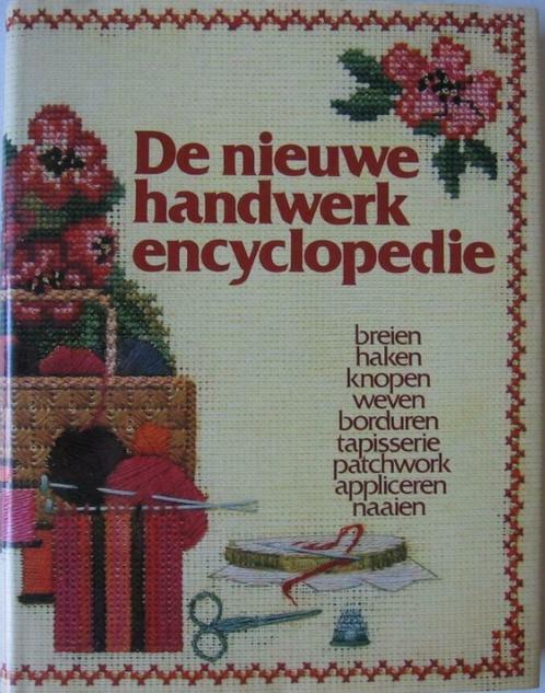 De nieuwe handwerkencyclopedie(ALS NIEUW), Hobby en Vrije tijd, Borduren en Borduurmachines, Zo goed als nieuw, Handborduren, Ophalen of Verzenden