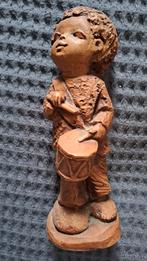 Beeldje jongen met trommel (gira), Ophalen of Verzenden