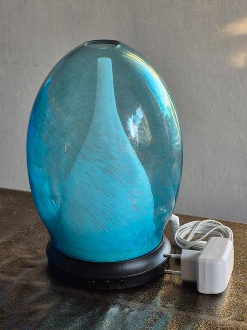 Ultransmit aroma olie diffuser Glory met lamp, Huis en Inrichting, Lampen | Tafellampen, Gebruikt, Minder dan 50 cm, Glas, Kunststof