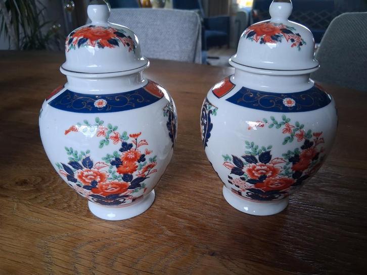 2 Japanse gemberpotten, Antiek en Kunst, Antiek | Porselein, Ophalen of Verzenden