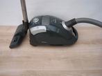 Zeer krachtige 2000 watt Miele stofzuiger grijs, Gebruikt, Stofzuiger, 1600 tot 2000 watt, Ophalen