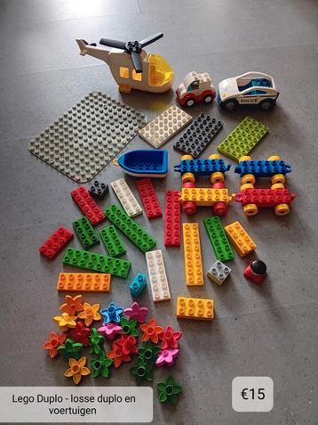 Lego Duplo blokken en voertuigen beschikbaar voor biedingen