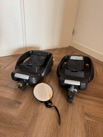 Maxi- Cosi base (2x) beschikbaar voor biedingen
