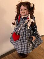 Mooie stenen sier pop, Verzamelen, Poppen, Ophalen, Zo goed als nieuw, Pop