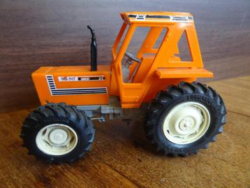 BRITAINS FARM, FIAT DT 90 Tractor, Zie Foto`s beschikbaar voor biedingen