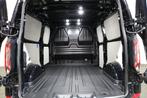 Ford E-Transit Custom 340 L2 H1 Limited 65 kWh 218pk Led 360, Auto's, Bestelauto's, Automaat, Gebruikt, Zwart, Te koop