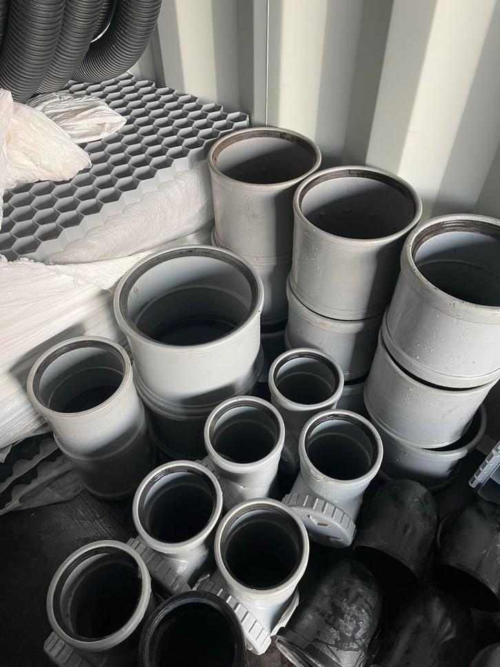 Partij nieuwe PVC hulpstukken - scherpe prijs!, Doe-het-zelf en Verbouw, Buizen en Afvoer, Nieuw, Overige typen, Pvc, Minder dan 2 meter