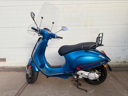 VESPA SPRINT Full option| LAGE KM STAND, Fietsen en Brommers, Scooters | Vespa, Zo goed als nieuw, Overige modellen, Maximaal 25 km/u
