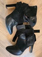 Laarsjes met hak van fred de la bretoniere, maat 37, Fred de la Bretoniere, Zwart, Lage of Enkellaarzen, Ophalen of Verzenden