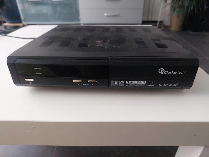 Clarke-Tech 3100 Satelliet Ontvanger, Audio, Tv en Foto, Decoders en Harddiskrecorders, Gebruikt, Decoder, Ophalen of Verzenden