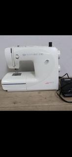 Bernina for bernette 55 naaimachine, Hobby en Vrije tijd, Naaimachines en Toebehoren, Ophalen, Gebruikt, Naaimachine, Bernina