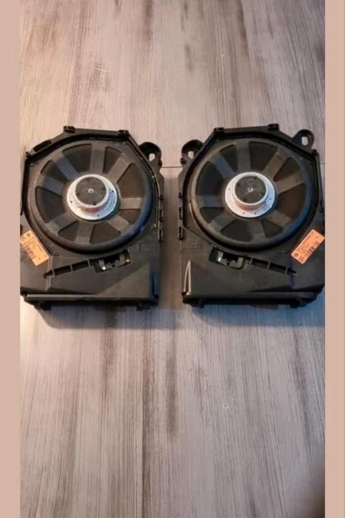 UPGRADE HARMAN KARDON SUWOOFERS BMW E81 E87 E88 E90 E91 E92, Auto diversen, Overige Auto diversen, Ophalen of Verzenden