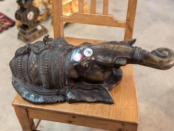 Bronzen beeld Ganesha €295.  60 cm lang  beschikbaar voor biedingen