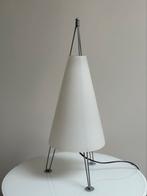Vintage piramide space age mid century tafellamp opaline, Huis en Inrichting, Ophalen of Verzenden, Zo goed als nieuw, Glas, 50 tot 75 cm