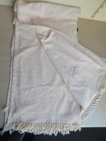 Vintage sprei, gebroken wit/creme beschikbaar voor biedingen