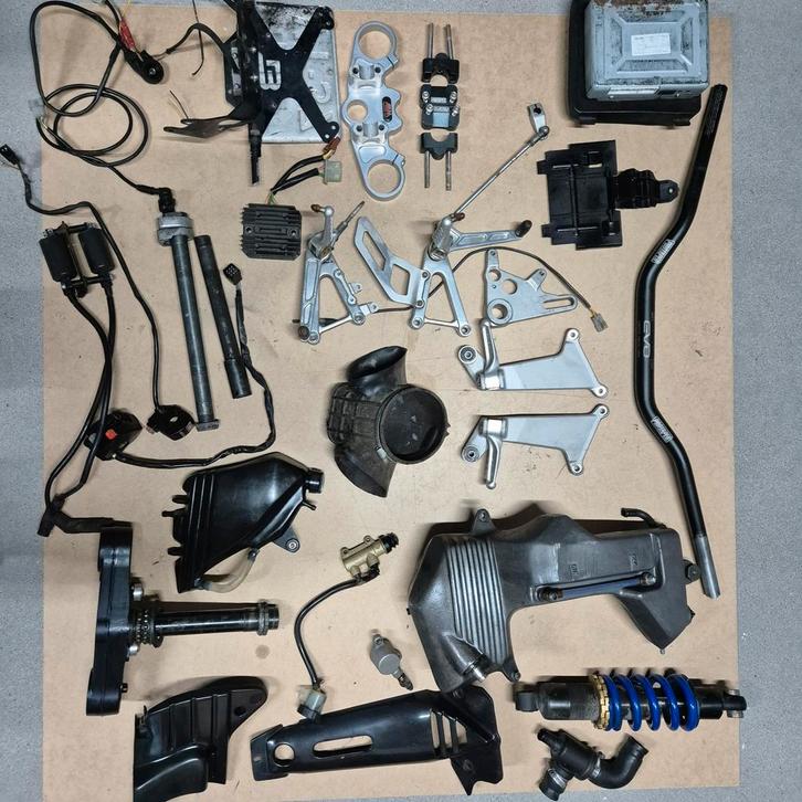 Aprilia SL1000 Falco 2000-2003 onderdelen, Motoren, Onderdelen | Overige, Gebruikt, Ophalen of Verzenden