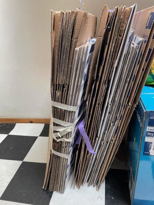 30 verhuisdozen - gebruikt, Doe-het-zelf en Verbouw, Kratten en Dozen, Gebruikt, Doos, 50 tot 75 cm, 35 tot 50 cm, Minder dan 40 cm