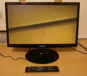 22" Samsung Full HD LED TV + afstandsbediening & HDMI kabel beschikbaar voor biedingen