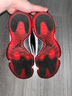 OUDE SCHOENEN JORDAN/YEEZY 350, Kleding | Heren, Schoenen, Overige kleuren, Overige typen, Ophalen of Verzenden, Adidas