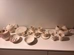 Wedgwood Winsor blanco en kerst serviesstukken, Antiek en Kunst, Antiek | Servies compleet, Ophalen of Verzenden