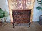 Antieke houten ladekast, commode met drie lades en sierlijke, Ophalen of Verzenden