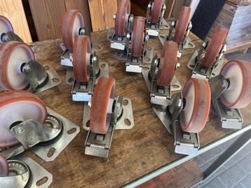 LAG zwenkwielen met rem , Zo goed als nieuw, Circa 16cm hoog beschikbaar voor biedingen