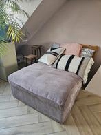 Grote Hocker in ribstof, Ophalen, Zo goed als nieuw, Eenpersoons, 140 cm